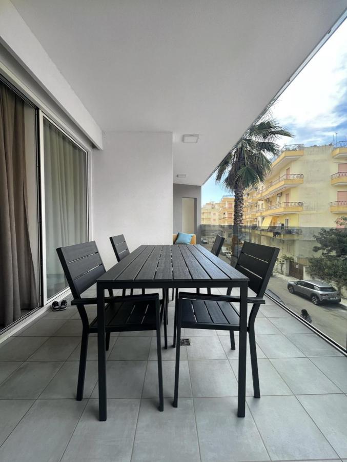 Modern And Spacious Appartement With Beach View. Gallipoli Εξωτερικό φωτογραφία