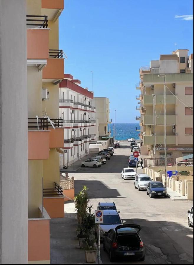 Modern And Spacious Appartement With Beach View. Gallipoli Εξωτερικό φωτογραφία